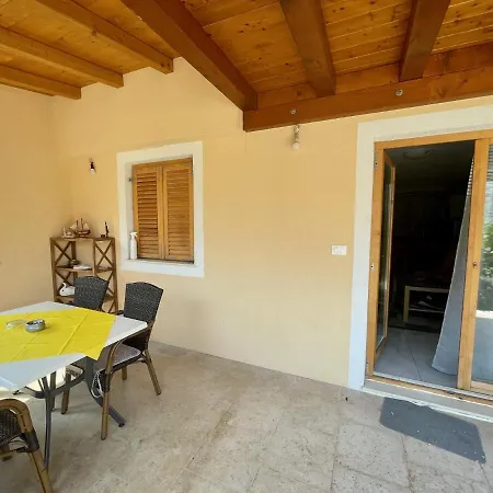 Lovro #1 & #2 Apartments Cres Exterior photo