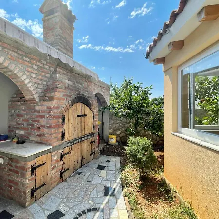 Lovro #1 & #2 Apartments Cres Exterior photo