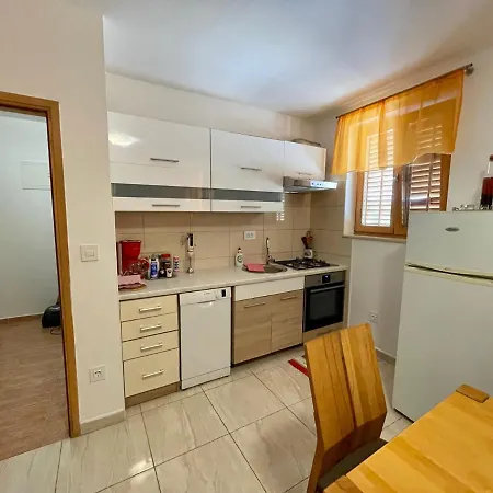 Lovro #1 & #2 Apartments Cres Exterior photo