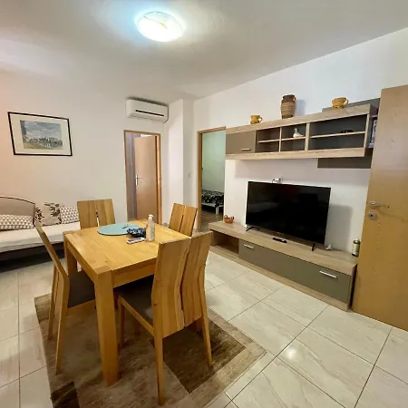 Lovro #1 & #2 Apartments Cres Exterior photo
