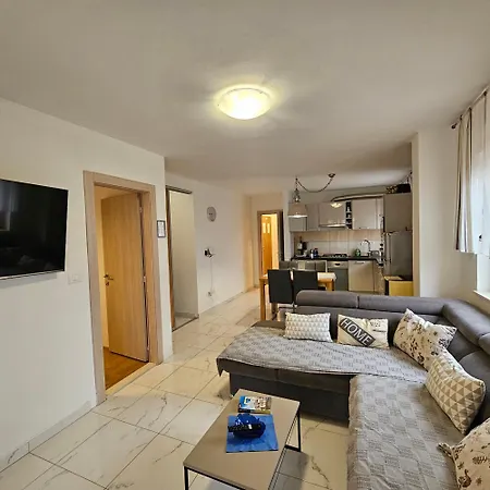Lovro #1 & #2 Apartments Cres Exterior photo