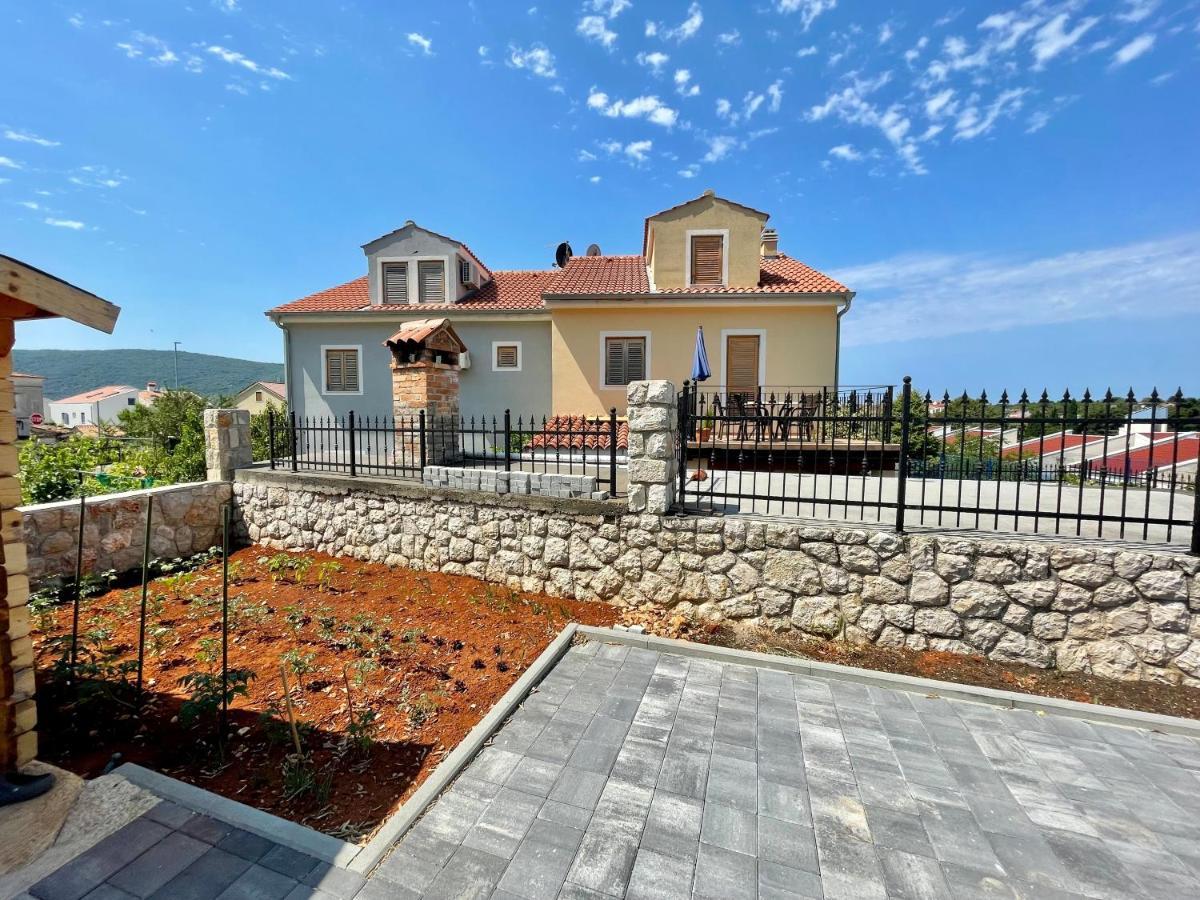 Apartma Lovro #1 & #2 *