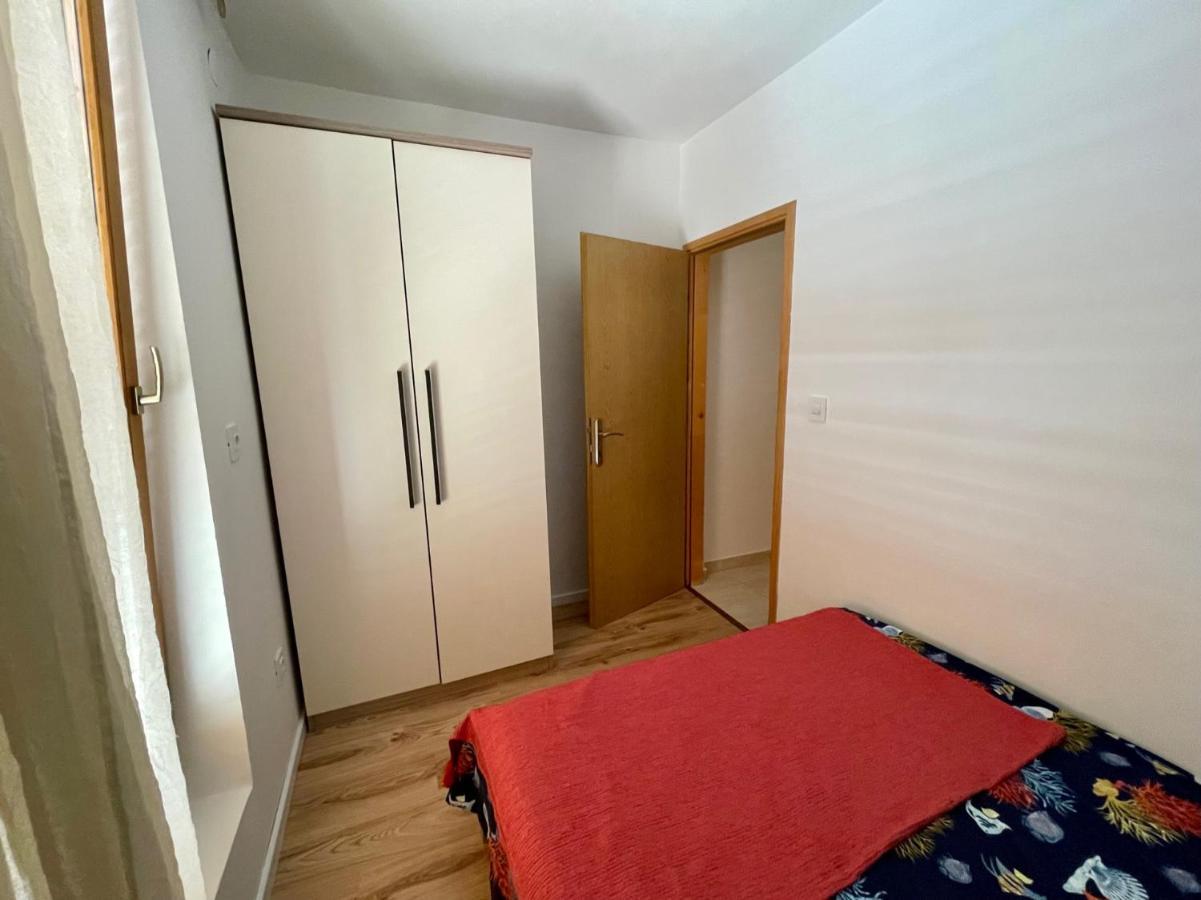 Lovro #1 & #2 Apartment Cres